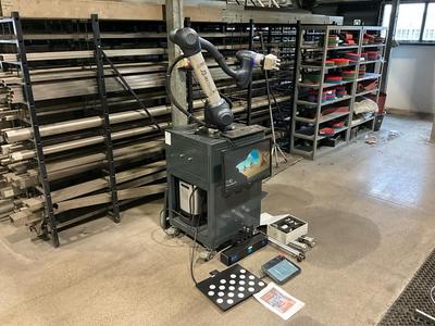 Översiktsbild av 2021 Doosan M1013 palletizing cobot